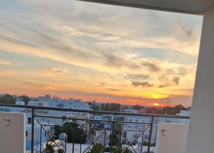 Апартаменты Elegant 2Br Apartment- La Vie Royale