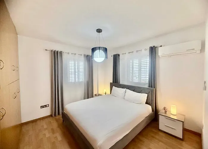 Elegant 2Br Apartment- La Vie Royale * Никосия